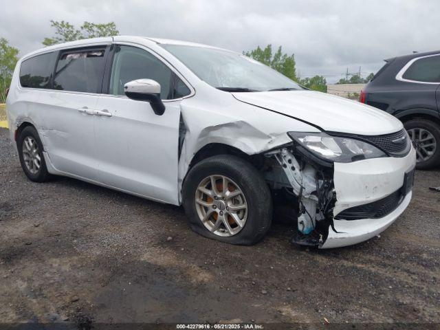  Salvage Chrysler Voyager