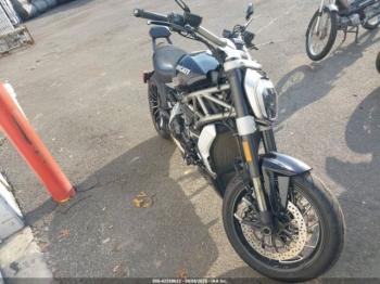  Salvage Ducati Xdiavel
