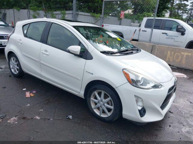  Salvage Toyota Prius c