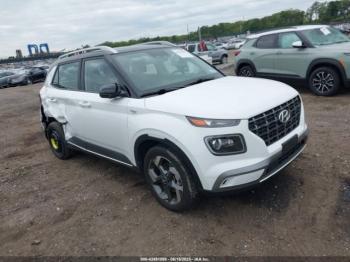  Salvage Hyundai VENUE