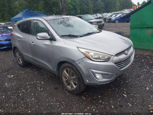  Salvage Hyundai TUCSON