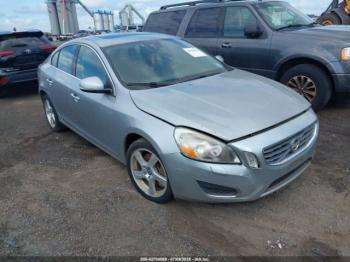 Salvage Volvo S60