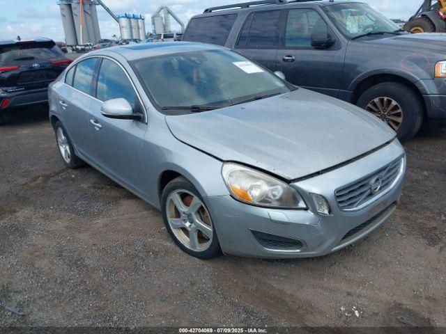  Salvage Volvo S60