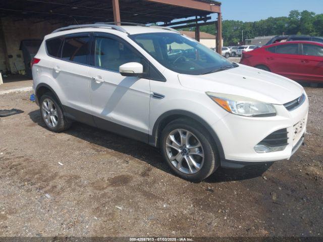  Salvage Ford Escape