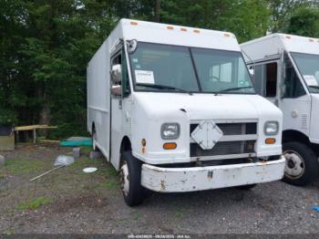  Salvage Freightliner Chassis