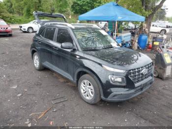  Salvage Hyundai VENUE