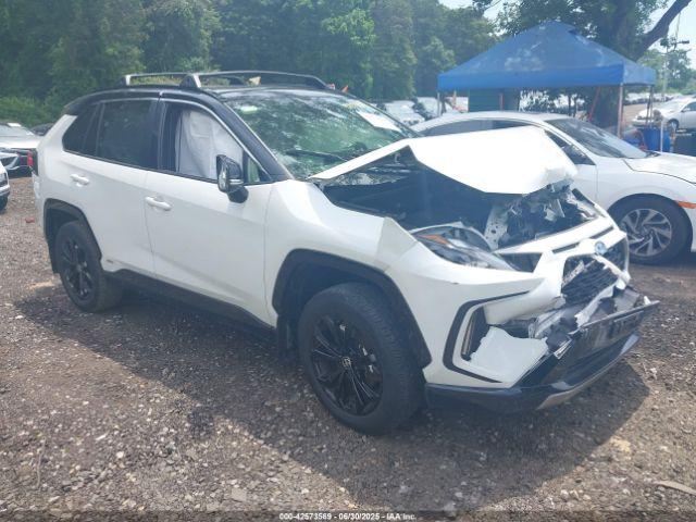  Salvage Toyota RAV4