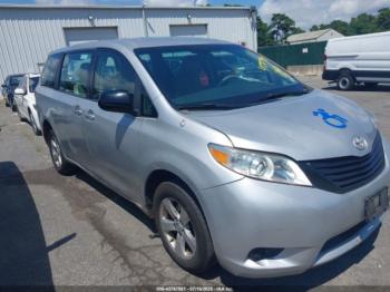  Salvage Toyota Sienna