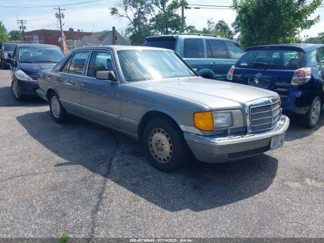  Salvage Mercedes-Benz 300