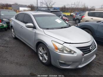  Salvage Nissan Altima