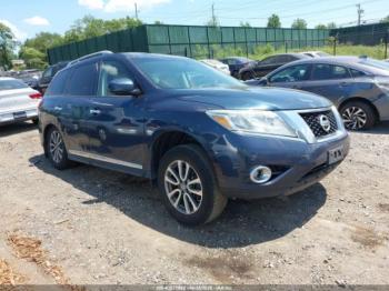  Salvage Nissan Pathfinder