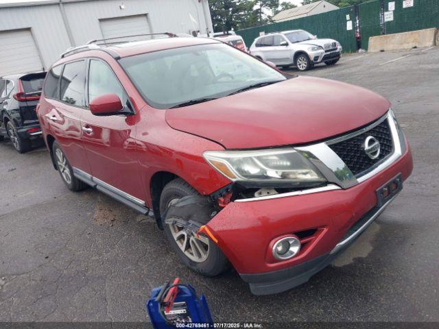  Salvage Nissan Pathfinder