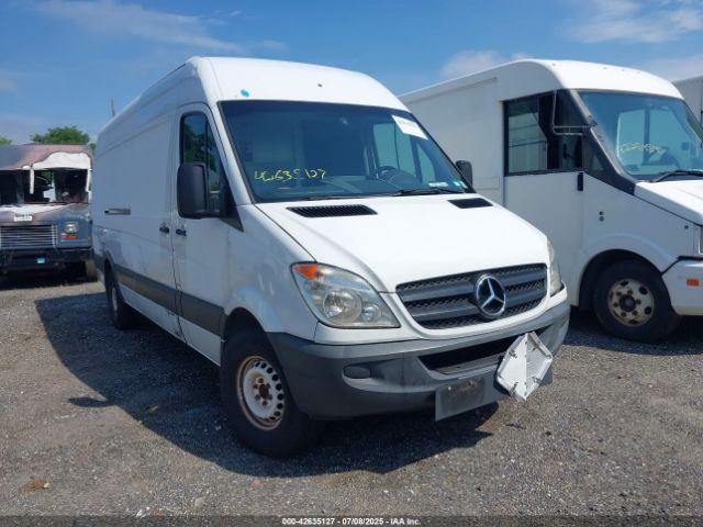  Salvage Mercedes-Benz Sprinter 2500
