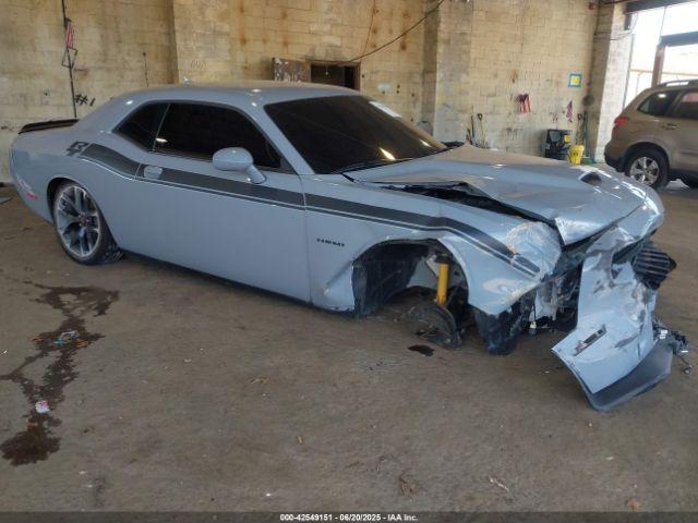  Salvage Dodge Challenger