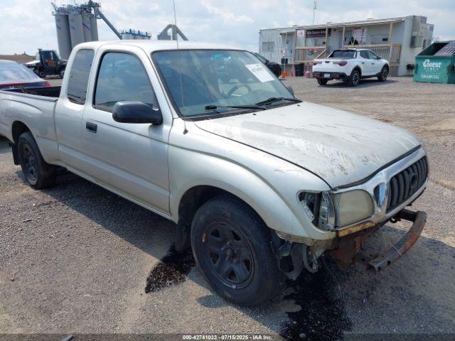  Salvage Toyota Tacoma