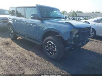  Salvage Ford Bronco