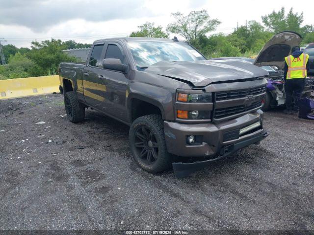  Salvage Chevrolet Silverado 2500