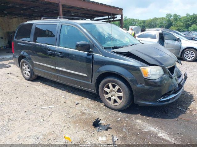  Salvage Chrysler Town & Country