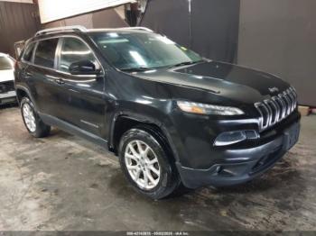  Salvage Jeep Cherokee