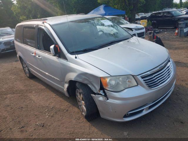  Salvage Chrysler Town & Country