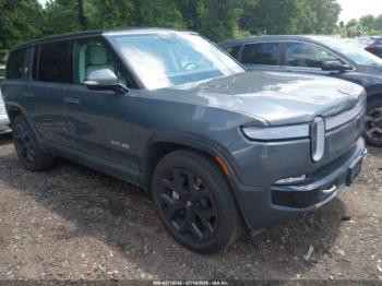  Salvage Rivian R1s