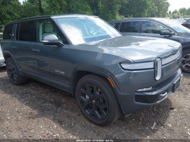  Salvage Rivian R1s