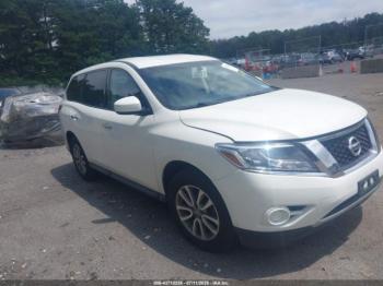  Salvage Nissan Pathfinder