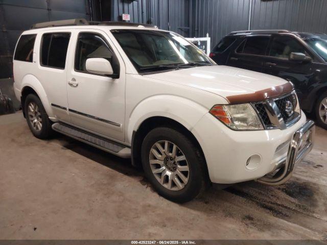  Salvage Nissan Pathfinder