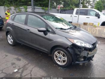  Salvage Ford Fiesta