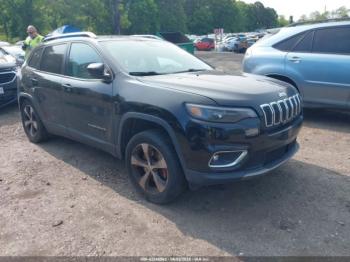  Salvage Jeep Cherokee