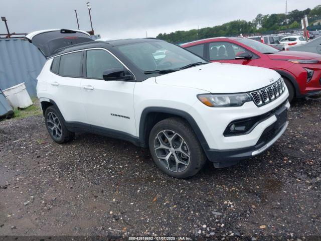  Salvage Jeep Compass