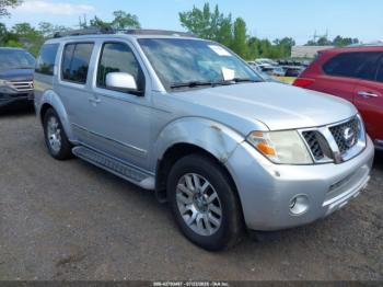  Salvage Nissan Pathfinder
