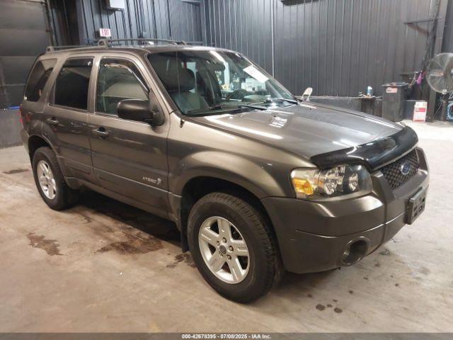  Salvage Ford Escape
