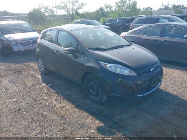  Salvage Ford Fiesta