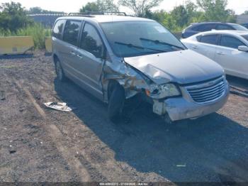  Salvage Chrysler Town & Country