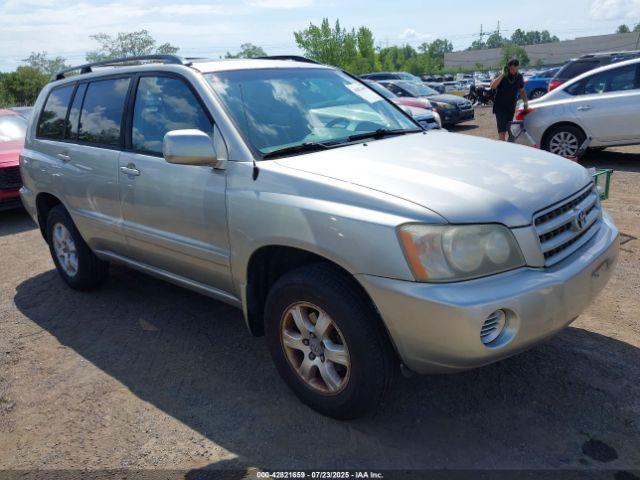  Salvage Toyota Highlander