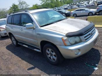 Salvage Toyota Highlander