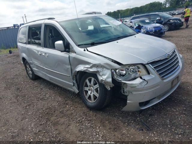  Salvage Chrysler Town & Country