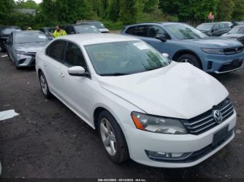 Salvage Volkswagen Passat