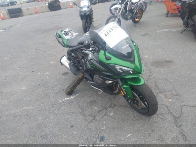  Salvage Kawasaki Zx1002