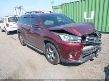  Salvage Toyota Highlander