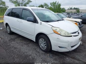  Salvage Toyota Sienna