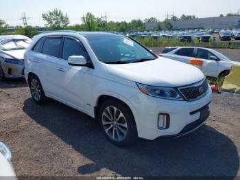  Salvage Kia Sorento