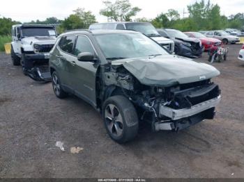  Salvage Jeep Compass