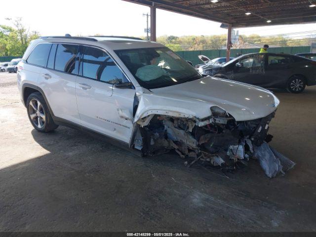 Salvage Jeep Grand Cherokee