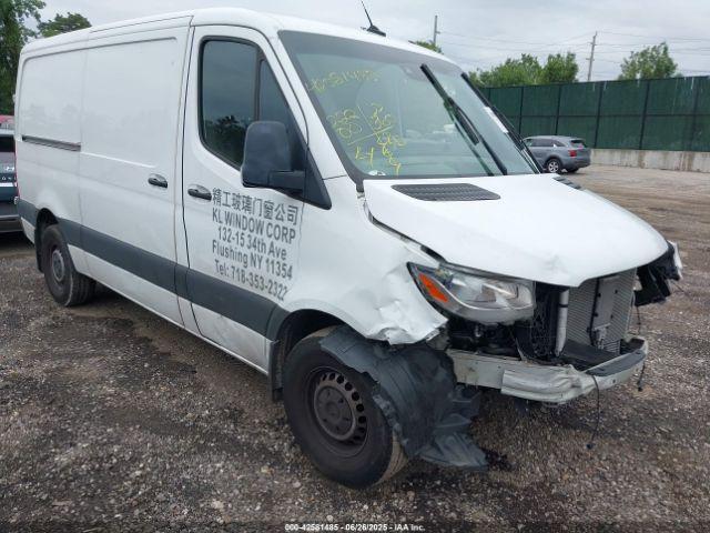  Salvage Mercedes-Benz Sprinter 2500