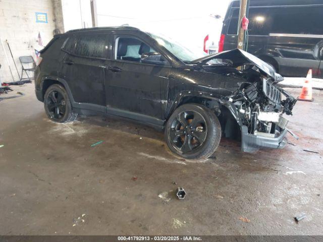  Salvage Jeep Compass