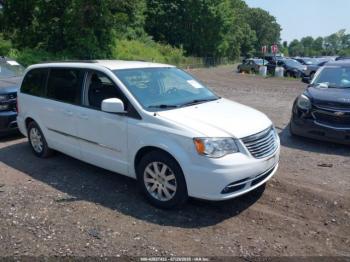  Salvage Chrysler Town & Country