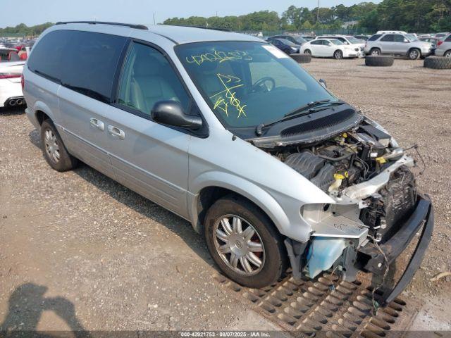  Salvage Chrysler Town & Country