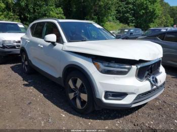  Salvage Volvo XC40